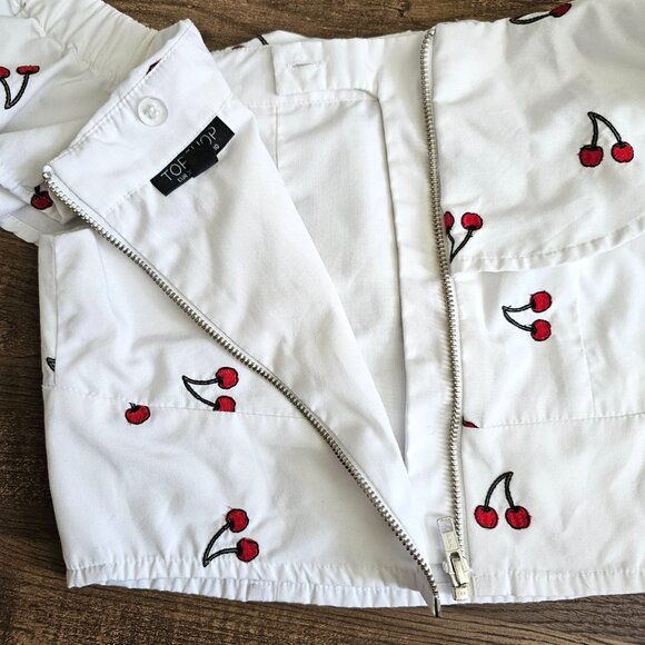 Topshop Cherry Off Shoulder Ruffled Casual Crop Top US 6 - Picture 6 of 9
